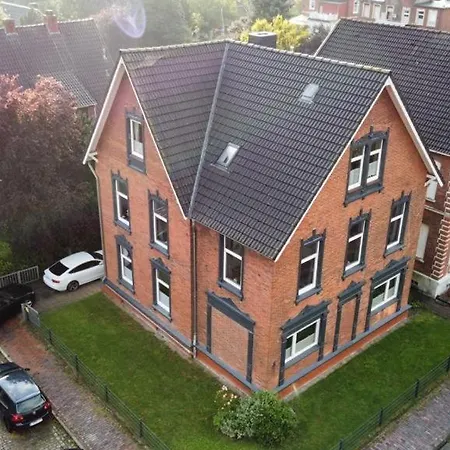 Charmante Altbauwohnung An Der Kesselschleuse 2 Emden Exterior photo